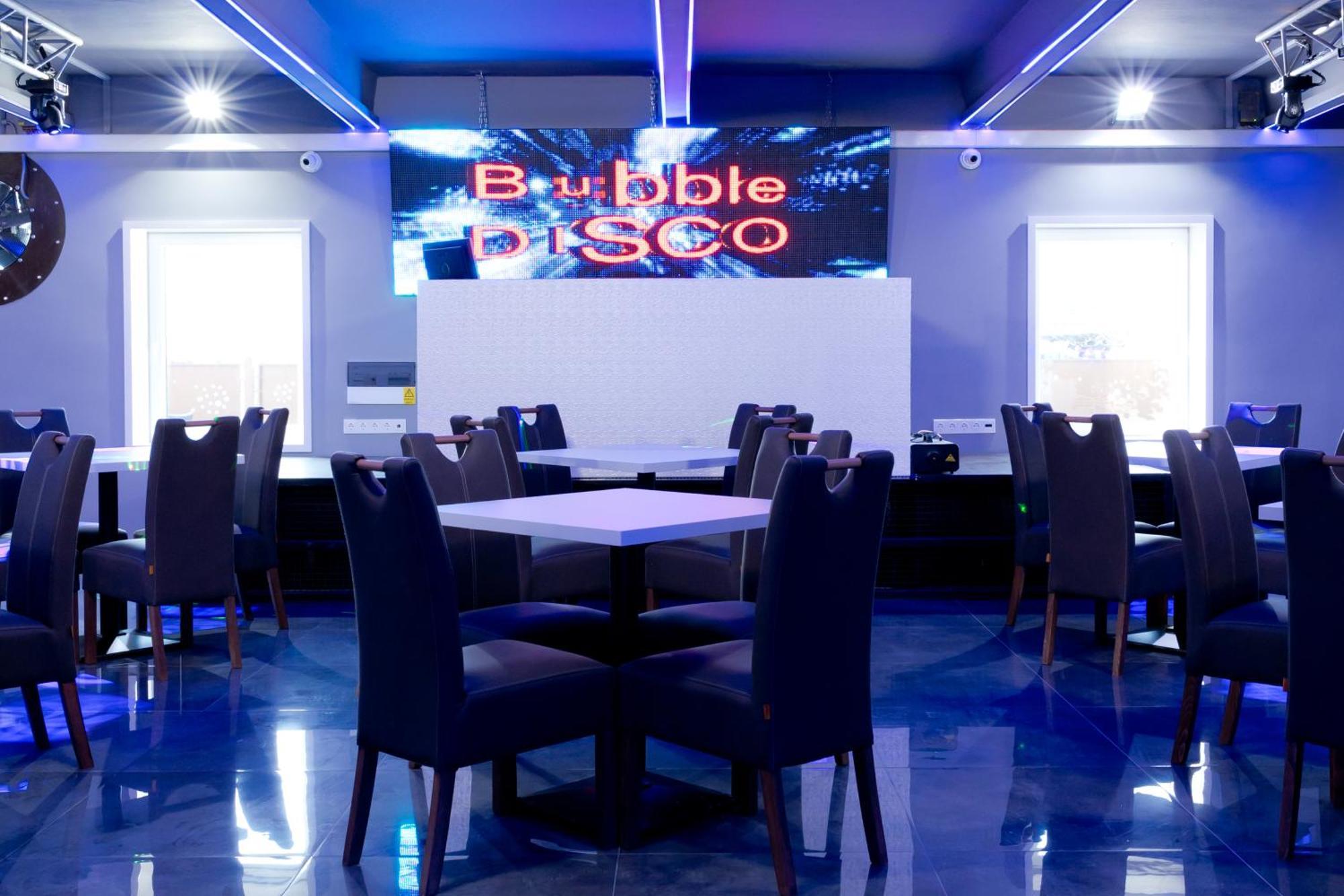 Bubble Hotel Es Rendezvenykoezpont Zalaegerszeg Εξωτερικό φωτογραφία