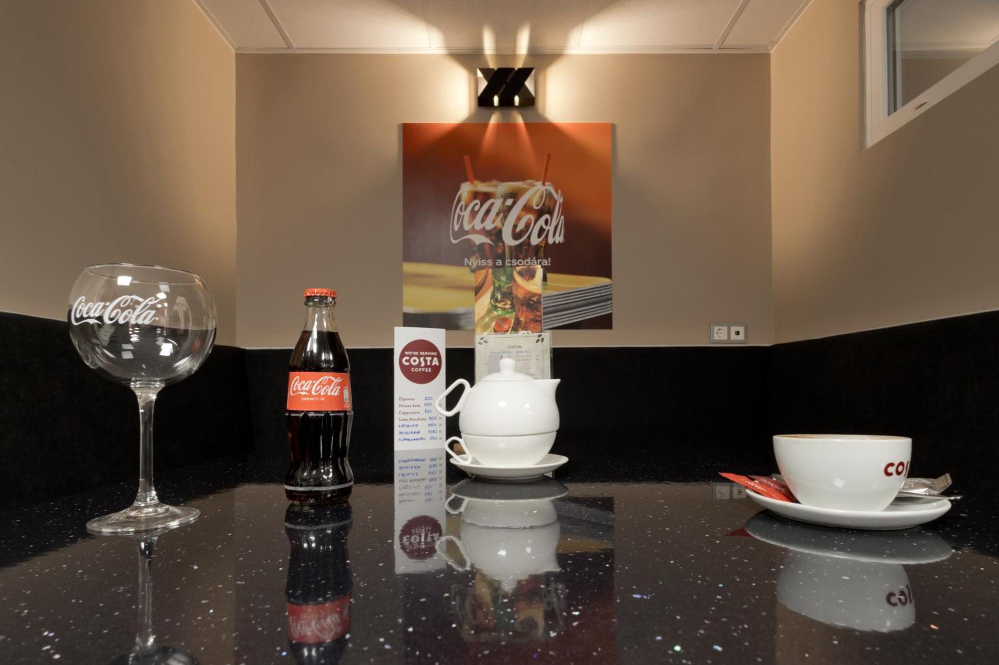 Bubble Hotel Es Rendezvenykoezpont Zalaegerszeg Εξωτερικό φωτογραφία